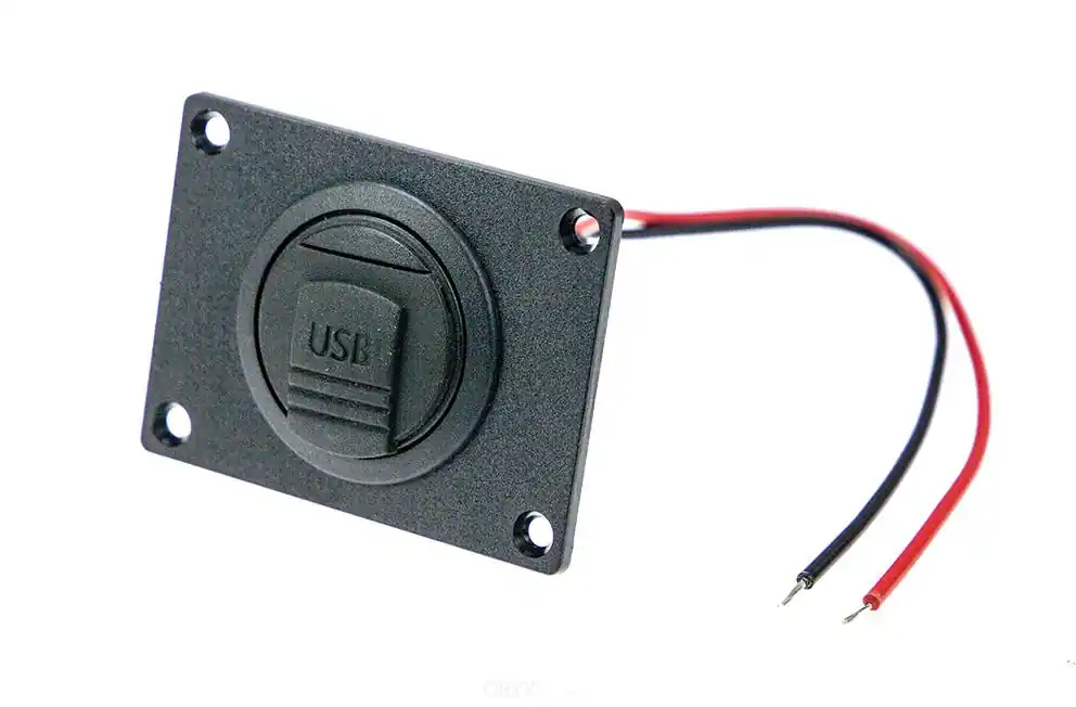 USB-Einbaudose mit Deckel 12-24/5V mit USB 3A Geprüft