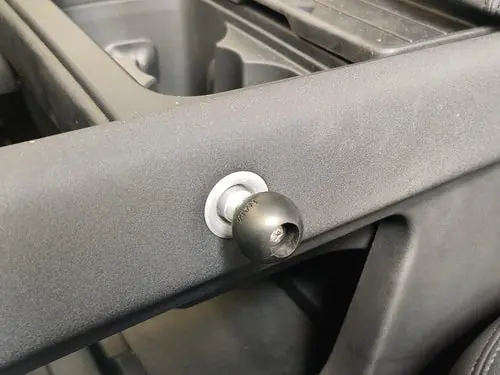 RAM Mounts B-Kugel für Mittelkonsole, New Defender L663 Preis Gesenkt