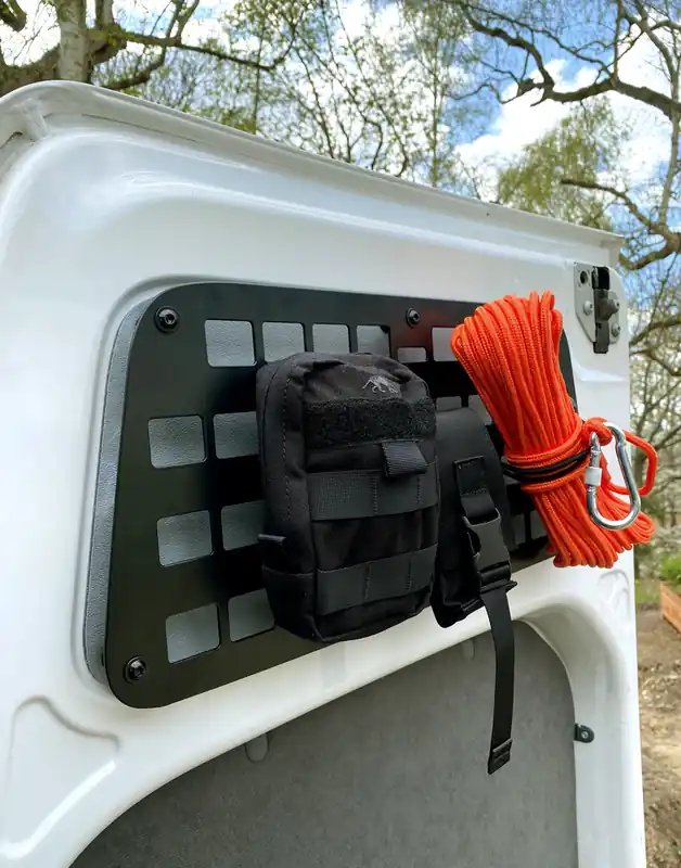 MOLLE-Trägersystem, Hecktür oben, MB Sprinter / VW Crafter Zertifiziert
