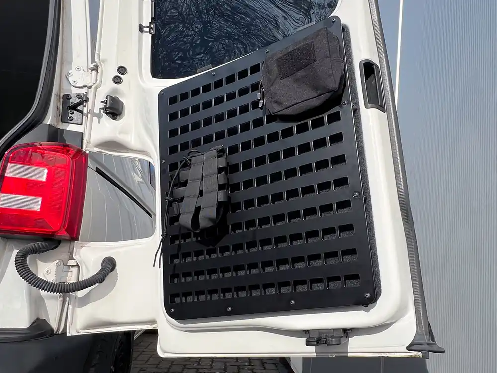 MOLLE-Trägersystem, Hecktür rechts, VW Bus T5 / T6 Zertifiziert