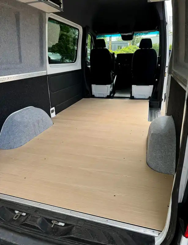 Angebot Bodenplatte passend für MB Sprinter / VW Crafter L2
