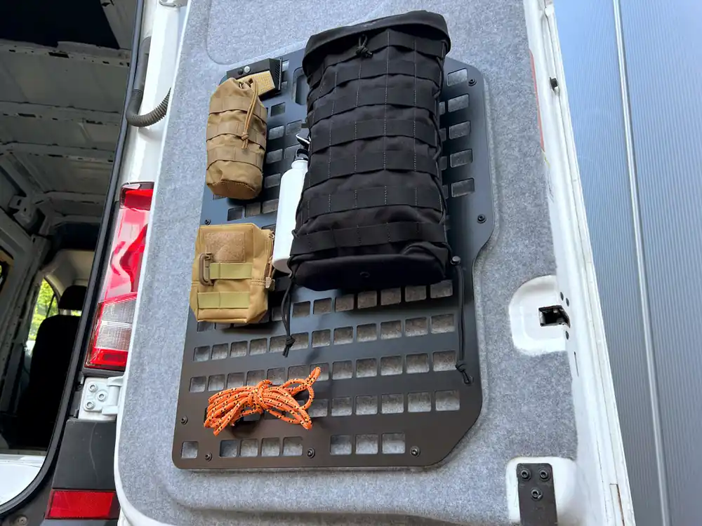 Heißes Angebot MOLLE-Trägersystem, Hecktür rechts, VW Crafter / MAN TGE