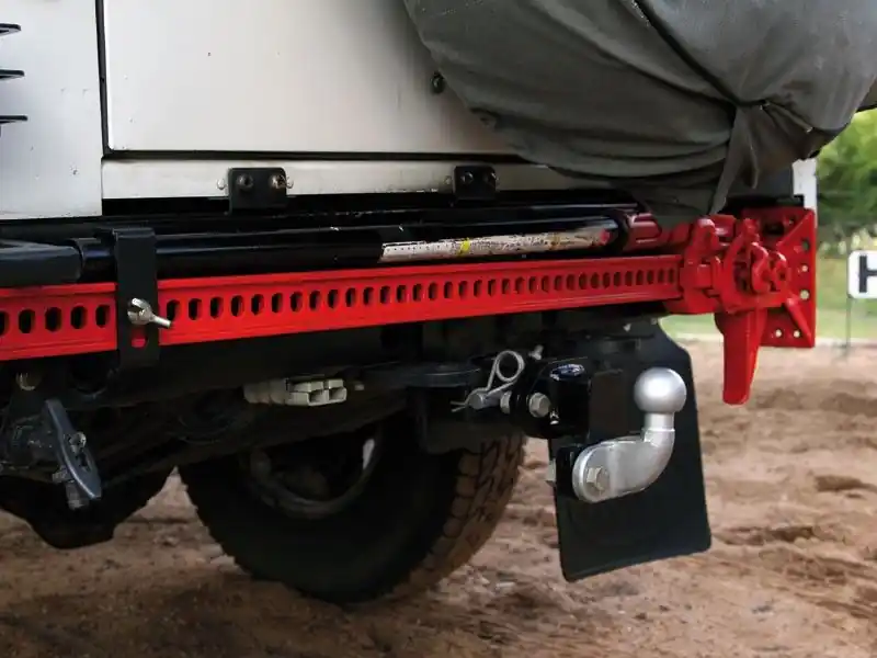 Halter für Wagenheber an der Heckstoßstange, für Defender Top-Angebot